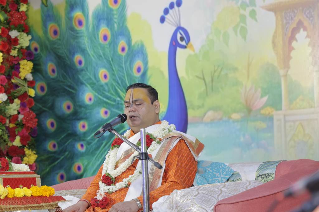 सूरदास जी का जन्म दिल्ली के निकट सिरोही ग्राम में हुआ था संत गौरदास जी महाराज